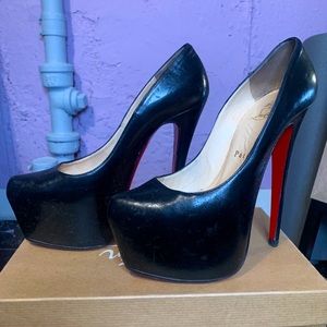 CHRISTIAN LOUBOUTIN HEELS